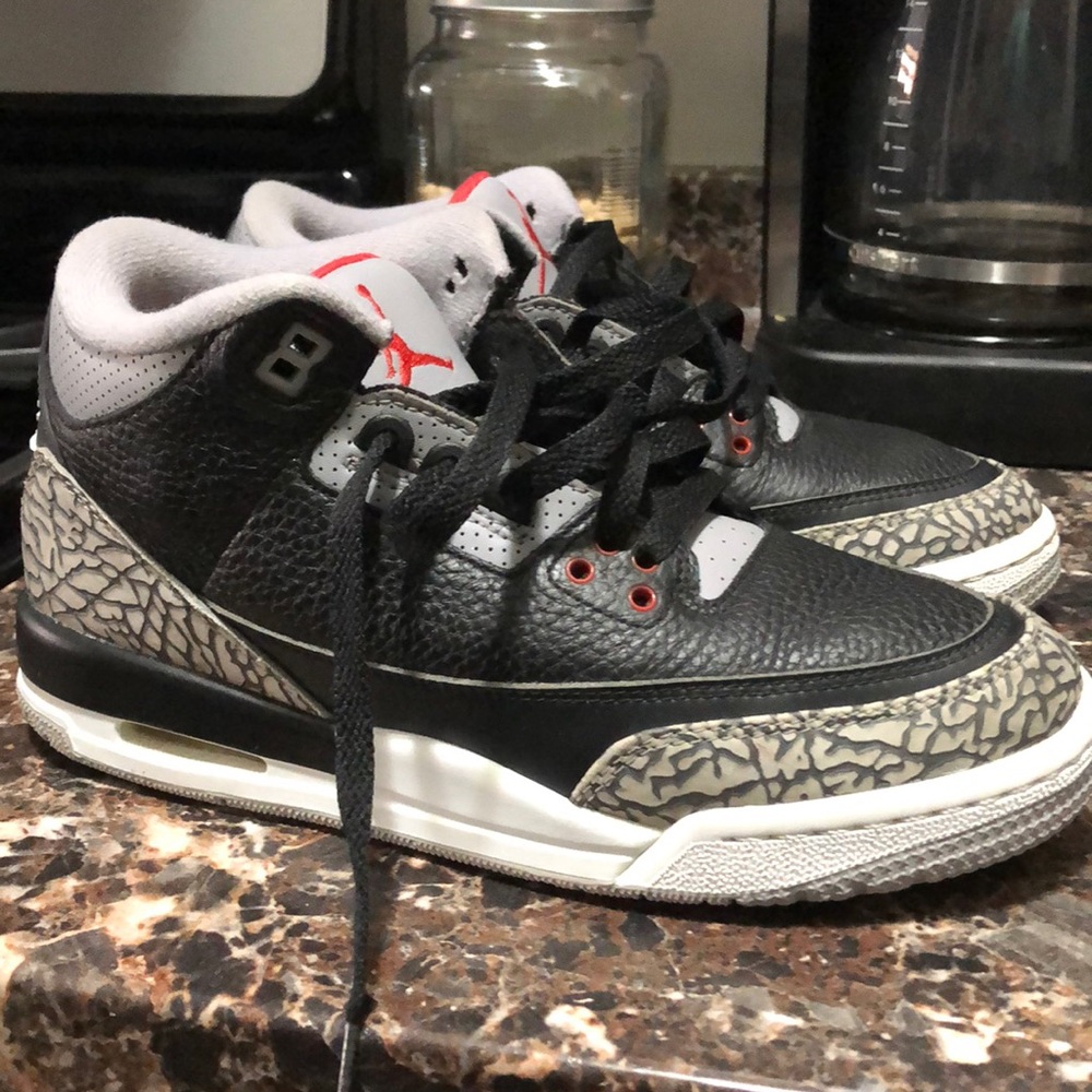 Air Jordan 3 GS size 6.5Y Black Cement Kids